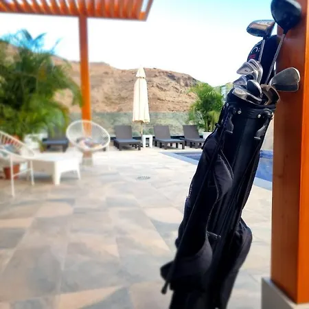 Villa De Lujo Con Piscina Climatizada