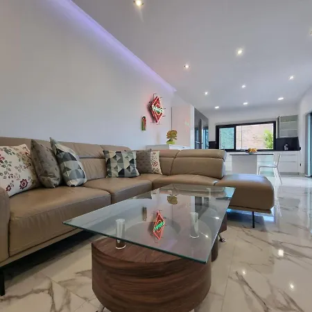 Villa De Lujo Con Piscina Climatizada Mogan
