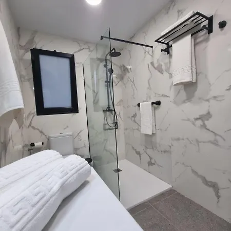 De Lujo Con Piscina Climatizada Vila *