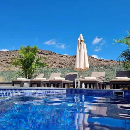 Villa De Lujo Con Piscina Climatizada Mogan