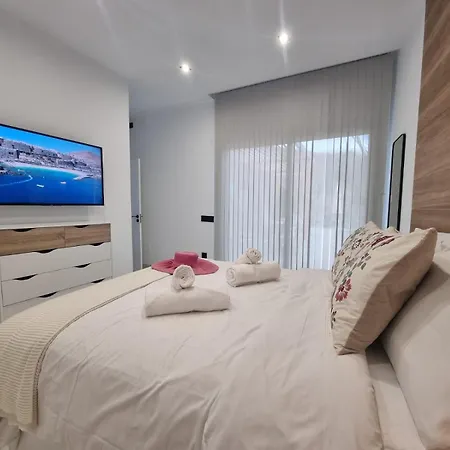 Vila De Lujo Con Piscina Climatizada