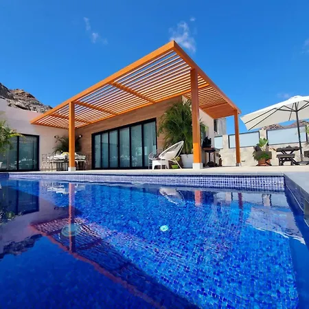 De Lujo Con Piscina Climatizada Mogán